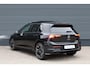 Volkswagen Golf 1.5 eTSI 150PK DSG R-Line Pano/Navi/Camera/Head-up/Sfeer/Dodehoek/18"