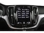 Volvo XC60 B5 Black Pack | Trekhaak 2300KG! | Camera | Adaptive Cruise | BLIS | Stoelverwarming | Verwarmbare Voorruit | CarPlay/Android Auto