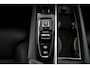 Volvo XC60 B5 Black Pack | Trekhaak 2300KG! | Camera | Adaptive Cruise | BLIS | Stoelverwarming | Verwarmbare Voorruit | CarPlay/Android Auto