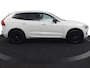 Volvo XC60 B5 Black Pack | Trekhaak 2300KG! | Camera | Adaptive Cruise | BLIS | Stoelverwarming | Verwarmbare Voorruit | CarPlay/Android Auto
