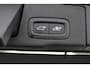 Volvo XC60 B5 Black Pack | Trekhaak 2300KG! | Camera | Adaptive Cruise | BLIS | Stoelverwarming | Verwarmbare Voorruit | CarPlay/Android Auto