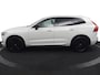 Volvo XC60 B5 Black Pack | Trekhaak 2300KG! | Camera | Adaptive Cruise | BLIS | Stoelverwarming | Verwarmbare Voorruit | CarPlay/Android Auto