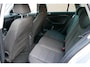Volkswagen Golf variant 1.2 TSI Highline. nieuwe distributie. navi. stoelverwarming.