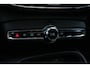 Volvo EC40 Single Motor Extended Ultra Black Edition Europa | Stock Special | Eerste registratie september 2026 | Panoramadak | Verwarmbare voorstoelen+stuurwiel | Elektrisch bedienbare voorstoelen | 360 graden camera | Premium Audio by Harman Kardon | Warmtepomp | Adaptieve Cruise Control | 20 inch lichtmetalen velgen
