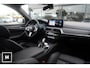 BMW 5-Serie Touring 540i xDrive M-Sport | M-Stoelen! | Pano | Trekhaak