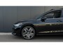 Volkswagen Golf 1.5 eHybrid Style Edition | Panoramadak | Camera | Elektrische stoel | Dodehoek Detectie |