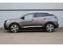 Peugeot 3008 1.2 GT Line Avantage Aut. | Elec. Achterklep | Camera | Pdc | Navi | Cruise | Carplay | | Achterbank in delen neerklapbaar | Afwijkende dakkleur | Alarm klasse 1(startblokkering)| Elec. Achterklep | Camera | Pdc | Navi | Cruise | Carplay |