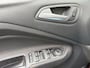 Ford C-Max 1.0i Eco-Boost Titanium 6-Bak 125 PK. Zuinige en mooie auto van de eerste eigenaar !!! Alle keuringen toegestaan !!