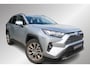 Toyota RAV4 2.5 Hybrid Executive Parkeer sensoren, Stoelverwarming, Achteruitrijcamera, apple en android auto, lederen Bekleding.
