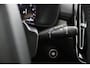 Volvo XC40 T2 Inscription | Stoel en stuurwielverwarming | Adaptieve Cruise control | Lederen bekleding | Parkeersensoren voor en achter | LED |