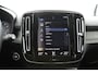 Volvo XC40 T2 Inscription | Stoel en stuurwielverwarming | Adaptieve Cruise control | Lederen bekleding | Parkeersensoren voor en achter | LED |