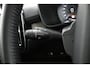 Volvo XC40 T2 Inscription | Stoel en stuurwielverwarming | Adaptieve Cruise control | Lederen bekleding | Parkeersensoren voor en achter | LED |