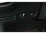 Volvo XC40 T2 Inscription | Stoel en stuurwielverwarming | Adaptieve Cruise control | Lederen bekleding | Parkeersensoren voor en achter | LED |