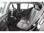 Volvo XC40 T2 Inscription | Stoel en stuurwielverwarming | Adaptieve Cruise control | Lederen bekleding | Parkeersensoren voor en achter | LED |