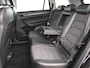 Skoda Kodiaq 1.5 TSI Business Edition 150pk DSG/AUTO | Camera | Elektr. Trekhaak | Apple Car Play / Android l Cruise control | Navigatie | Getint glas achter | 18" LMV