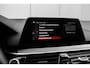 BMW 5-Serie 530e iPerformance High Executive 252Pk | Rondomzichtcamera | Head-up Display | Glazen schuifkanteldak | Stoelverwarming en ventilatie | Uitwijk assistent |18:LMV