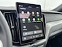Volvo XC60 T6 Recharge Plus Black Edition | 21" | Panoramadak | Head Up | 360 Camera | Trekhaak | Harman Kardon | Full LED | Elektr. verst. Sportstoelen | Adaptieve Cruise | BLIS | Stoel/Stuur/Achterbankverwarming