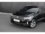 Volkswagen T-Roc 1.5 TSI 150pk 7-DSG R-Line | Trekhaak | Achteruitrijcamera | Carplay | Climate Control | Adaptive Cruise | 17"