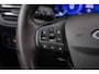 Ford Focus Wagon 1.0 EcoBoost Titanium Automaat | 100% dealer o.h. | Adaptieve cruise | Trekhaak | Winter-pack | Elec. achterklep | Autom. inparkeren | Privacy-glass | Camera | All seazon banden | LED verlichting | Keyless | Dodehoek detectie