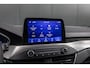 Ford Focus Wagon 1.0 EcoBoost Titanium Automaat | 100% dealer o.h. | Adaptieve cruise | Trekhaak | Winter-pack | Elec. achterklep | Autom. inparkeren | Privacy-glass | Camera | All seazon banden | LED verlichting | Keyless | Dodehoek detectie