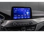 Ford Focus Wagon 1.0 EcoBoost Titanium Automaat | 100% dealer o.h. | Adaptieve cruise | Trekhaak | Winter-pack | Elec. achterklep | Autom. inparkeren | Privacy-glass | Camera | All seazon banden | LED verlichting | Keyless | Dodehoek detectie