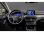 Ford Focus Wagon 1.0 EcoBoost Titanium Automaat | 100% dealer o.h. | Adaptieve cruise | Trekhaak | Winter-pack | Elec. achterklep | Autom. inparkeren | Privacy-glass | Camera | All seazon banden | LED verlichting | Keyless | Dodehoek detectie