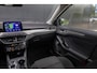 Ford Focus Wagon 1.0 EcoBoost Titanium Automaat | Adaptieve cruise | Winter-pack | Afn. Trekhaak | Camera | Elec. achterklep | Dodehoek detectie | LED verlichting | Keyless entry | Privacy-glass