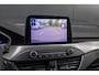 Ford Focus Wagon 1.0 EcoBoost Titanium Automaat | Adaptieve cruise | Winter-pack | Afn. Trekhaak | Camera | Elec. achterklep | Dodehoek detectie | LED verlichting | Keyless entry | Privacy-glass