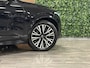 Volvo XC90 T8 AWD Recharge Ulta Dark | Full Option! | Bowers & Wilkins | Luchtvering | Stoelventilatie | Trekhaak | 360 Camera | Head-Up Display | Stoelmassage | 455pk | Adaptieve Cruise Control | Stoelverwarming voor+achter | Stuurwielverwarming | Schuifdak | 22 Inch | Full LED Meesturende koplampen | Gelamineerde/geluidwerende zijruiten | Pilot Assist | BLIS Dode Hoek Detectie | Alcantara hemelbekleding | Lederen handgrepen en zonnekleppen | Elektrische voorstoelen geheugen | Nappa Lederen bekleding | Zitting verlenging voorstoelen | Lederen Dashboard | Google Infotainment | Keyless Drive | Parkeersensoren voor+achter | Privacy Glass | Elektrisch bedienbare achterklep | Geïntegreerde zongordijnen achterportieren | Geïntegreerd kinderzitje achterin | Verlichte instaplijsten | 7-Persoons | 4-Zone Climate Control | DAB Radio | Apple Carplay/Android Auto | Alarm Klasse III | Draadloos telefoon opladen | Volvo On Call met mobiele App functie | Onyx Black Metallic |