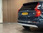 Volvo XC90 T8 AWD Recharge Inscription Long Range | Trekhaak | 360° Camera | Harman Kardon | 455pk | Adaptieve Cruise Control | Stoel en Stuurwielverwarming | Schuifdak | Full LED Meesturende koplampen | Pilot Assist | BLIS Dode Hoek Detectie | Standkachel met Volvo On Call App | Elektrische voorstoelen geheugen | Lederen bekleding | Zitting verlenging voorstoelen | Lederen dashboard | 20 Inch | Keyless Drive | Parkeersensoren voor+achter | Privacy Glass | Elektrisch bedienbare achterklep | 7-Persoons | 4-Zone Climate Control | Geïntegreerde zongordijnen achterportieren | Verlichte instaplijsten | Draadloos telefoon opladen | Alarm Klasse III | DAB Radio | Apple Carplay/Android Auto | Volvo On Call met mobiele App functie | Denim Blue Metallic |