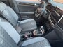 Volkswagen T-Roc 1.5 TSI 150pk DSG R-Line Navigatie Apple Carplay / Android Auto Parkeersensoren Afneembare trekhaak Park Assist Adaptive Cruise Control Elektrische achterklep Stoel- en stuurverwarming Climate Control Ledverlichting Virtual Cockpit