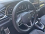 Volkswagen T-Roc 1.5 TSI 150pk DSG R-Line Navigatie Apple Carplay / Android Auto Parkeersensoren Afneembare trekhaak Park Assist Adaptive Cruise Control Elektrische achterklep Stoel- en stuurverwarming Climate Control Ledverlichting Virtual Cockpit