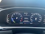 Volkswagen T-Roc 1.5 TSI 150pk DSG R-Line Navigatie Apple Carplay / Android Auto Parkeersensoren Afneembare trekhaak Park Assist Adaptive Cruise Control Elektrische achterklep Stoel- en stuurverwarming Climate Control Ledverlichting Virtual Cockpit