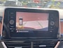 Volkswagen T-Roc 1.5 TSI 150pk DSG R-Line Navigatie Apple Carplay / Android Auto Parkeersensoren Afneembare trekhaak Park Assist Adaptive Cruise Control Elektrische achterklep Stoel- en stuurverwarming Climate Control Ledverlichting Virtual Cockpit