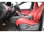 Jaguar E-Pace 2.0 P300 AWD R-Dynamic HSE | Panoramadak | Stoelverwarming & koeling | Memory stoelen | Cruise Adaptief | Leder | Keyless