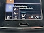 Volvo XC40 T4 Plug-in hybrid Plus Dark Trekhaak | Apple Carplay/Android Auto | Premium audio | Stuurverwarming | Achteruitrijcamera | Extra getint glas |