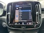 Volvo XC40 T4 Plug-in hybrid Plus Dark Trekhaak | Apple Carplay/Android Auto | Premium audio | Stuurverwarming | Achteruitrijcamera | Extra getint glas |