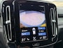 Volvo XC40 T4 Plug-in hybrid Plus Dark Trekhaak | Apple Carplay/Android Auto | Premium audio | Stuurverwarming | Achteruitrijcamera | Extra getint glas |