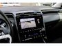 Hyundai Tucson 1.6 T-GDI PHEV Comfort Smart 4WD | Stoelverwarming voor| Stuurwielverwarmig | Navigatie | Climate Control | Achteruitrijcamera | Airco (automatisch) | Apple Carplay/Android Auto|telefoonintegratie premium