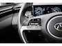 Hyundai Tucson 1.6 T-GDI PHEV Comfort Smart 4WD | Stoelverwarming voor| Stuurwielverwarmig | Navigatie | Climate Control | Achteruitrijcamera | Airco (automatisch) | Apple Carplay/Android Auto|telefoonintegratie premium