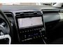 Hyundai Tucson 1.6 T-GDI PHEV Comfort Smart 4WD | Stoelverwarming voor| Stuurwielverwarmig | Navigatie | Climate Control | Achteruitrijcamera | Airco (automatisch) | Apple Carplay/Android Auto|telefoonintegratie premium