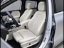 Mercedes-Benz EQA 250+ Luxury Line | Panoramadak | Trekhaak | Beige Interieur | Elektrisch Verstelbare Stoelen + Memory | 360° Camera | Donkergetint Glas Achter | Dodehoekassistent | Apple CarPlay | Android Auto | Stoelverwarming | Sfeerverlichting | Parkeersensoren