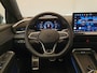 Volkswagen T-Roc 1.5 eTSI 150pk DSG/AUT R-Line Wegklapbare trekhaak, Camera