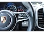 Porsche Cayenne 4.8 Turbo | ELEKTR. TREKHAAK | LUCHTVERING | ELEKTR. VOORSTOELEN INCL MEMORY | STOEL VERWARMING + VERKOELING | CAMERA | PARK SENS V+A | PRACHTIGE STAAT!