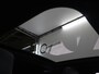 Mercedes-Benz A-klasse 180 Premium Plus | AMG | Panoramadak | 360 graden camera | Multibeam Led koplampen | Stoelverwarming |