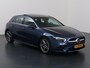 Mercedes-Benz A-klasse 180 Premium Plus | AMG | Panoramadak | 360 graden camera | Multibeam Led koplampen | Stoelverwarming |