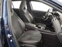 Mercedes-Benz A-klasse 180 Premium Plus | AMG | Panoramadak | 360 graden camera | Multibeam Led koplampen | Stoelverwarming |