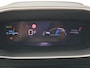 Peugeot 208 GT Pack 1.2 Hybrid 110pk e-DCS6 | ALCANTARA PAKKET | STOELVERW. | DODEHOEKBEW. | NAVI | 360° CAMERA | CRUISE CONTROL | CLIMA | MASSAGESTOEL | DRAADLOOS APPLE CARPLAY / ANDROID AUTO |