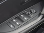 Peugeot 208 GT Pack 1.2 Hybrid 110pk e-DCS6 | ALCANTARA PAKKET | STOELVERW. | DODEHOEKBEW. | NAVI | 360° CAMERA | CRUISE CONTROL | CLIMA | MASSAGESTOEL | DRAADLOOS APPLE CARPLAY / ANDROID AUTO |