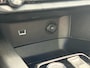 Peugeot 5008 1.2 Hybrid 136 GT Black Pack | Navigatie | Glazen schuif -kantel dak | Massagestoelen | Stoelverwarming | Camera voor & achter | Alcantara | CarPlay |
